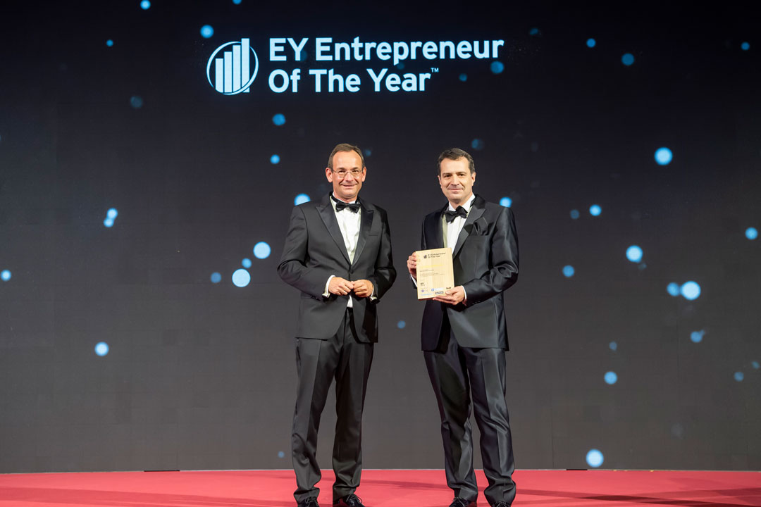 BMD Geschäftsführer erhält die Auszeichnung zum Entrepreneur of the Year überreicht. 