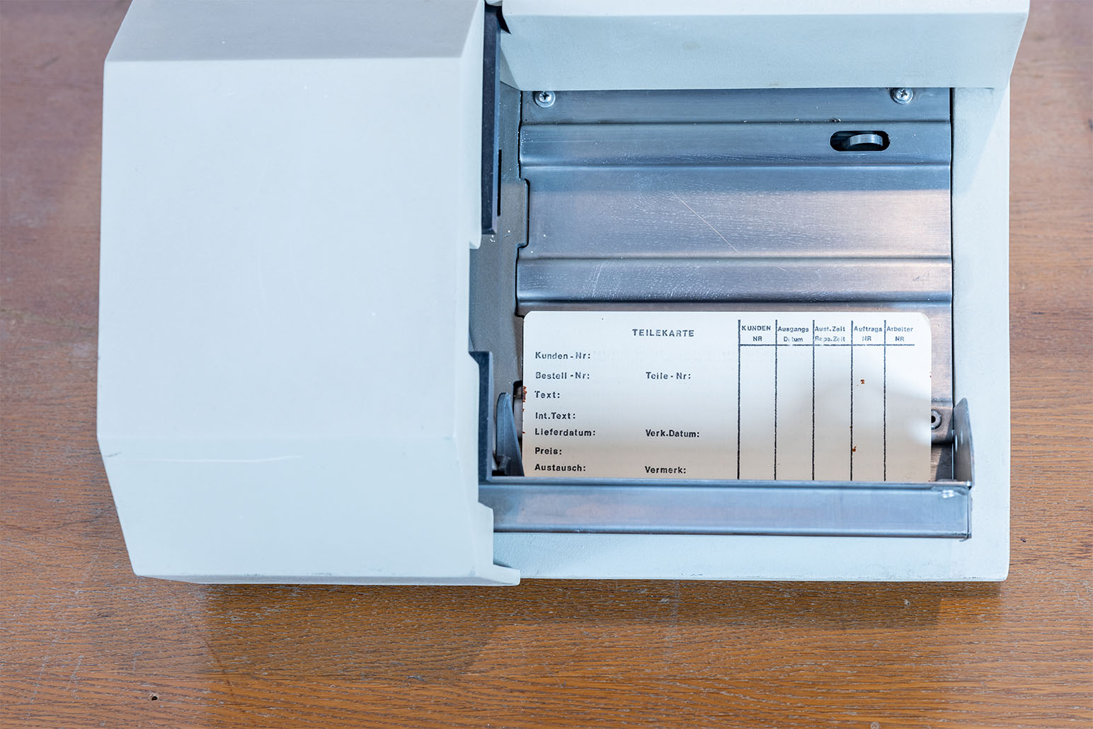 Lochkarte in Lochkartenleser