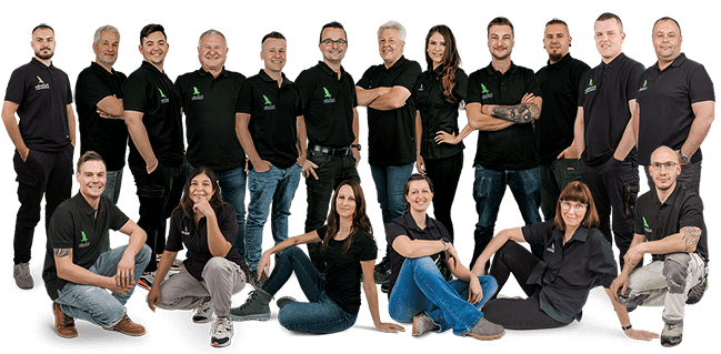 Das Bild zeigt ein Gruppenfoto des Adlerblick Team [© Adlerblick Altbausanierung GmbH]